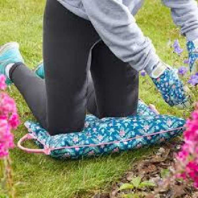 FLEURETTE COMFI KNEELER PILLOW   SMART GARDEN